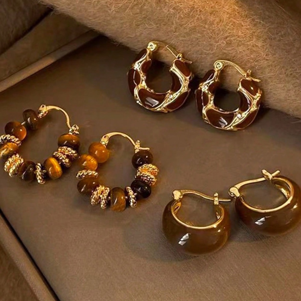 Gold Tone Minimalist Earrings Set